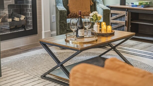 TV - Brand new home - The Homestead (Columbus)