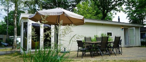 House | Outdoor dining