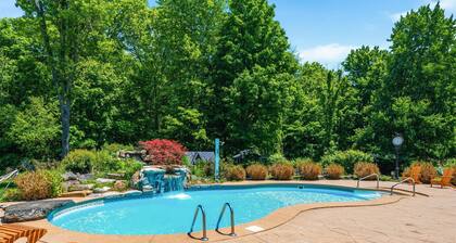 6BR w/ Heated Pool, Fire Pit & Gazebo | Sleeps 22