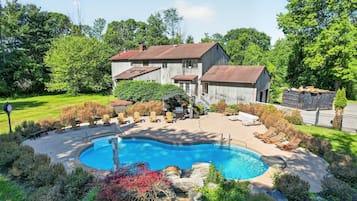 Piscine extérieure, piscine chauffée