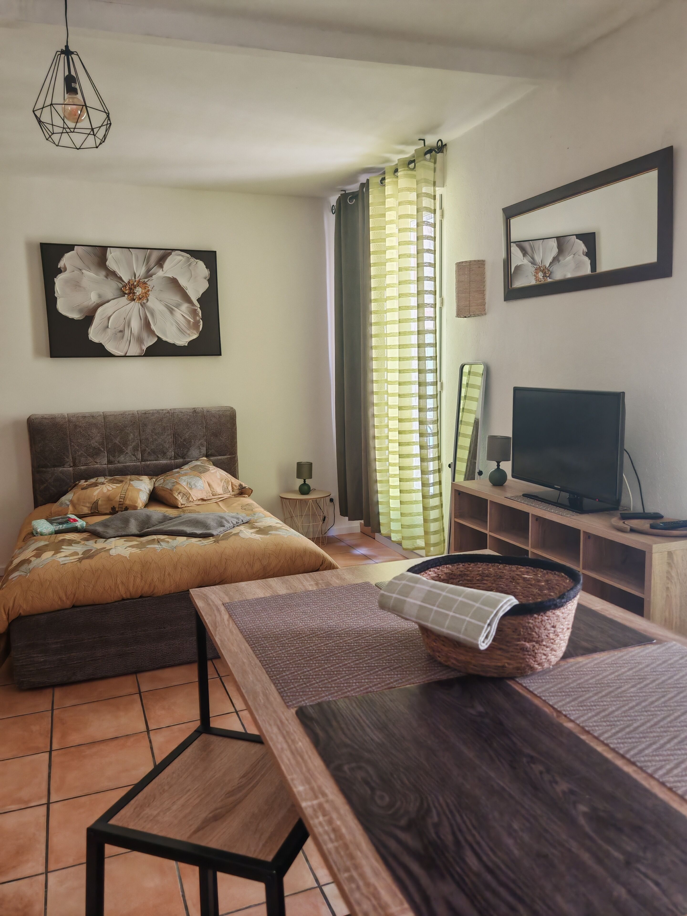 1 chambre, Wi-Fi, draps fournis