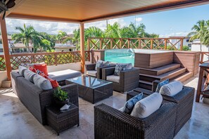 Terrace/patio - Unique Penthouse with Huge Private Rooftop & Jacuzzi in Fabolous Las Terrenas (El Limón)