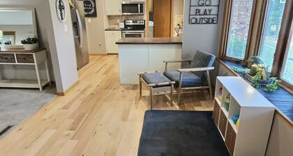 Spacious, Big Family-Friendly 4 Bedroom Ranch Home in Hays, Kansas