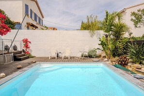 Pool - Ground Floor of a Villa in Toulon - Private Pool (Toulon)