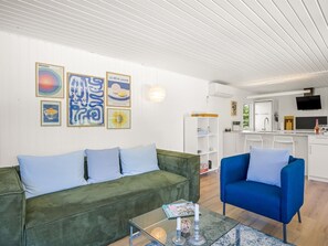 Living area - "Goce" - 300m from the sea by Interhome (Løkken)