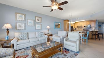 Condo, Multiple Beds (Phoenix 6 1111) | Living area