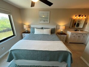 2 slaapkamers, een strijkplank/strijkijzer, gratis wifi, beddengoed