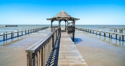 Charming Bayfront Home w/ Pool, Pier, and Firepit