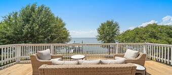 Lakefront Getaway with Pier and Pool