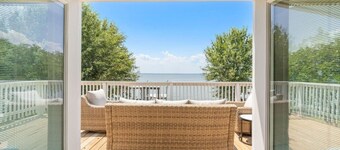 Lakefront Getaway with Pier and Pool