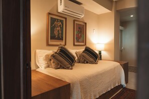 Iron/ironing board, Internet, bed sheets - Luxurious Oceanfront Penthouse (Puerto Vallarta)