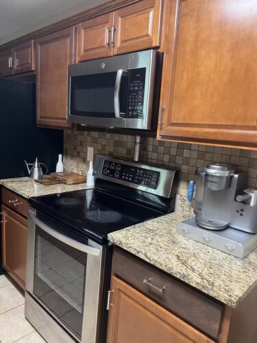Superb 3-bedroom house with AC in pleasant Goose Creek