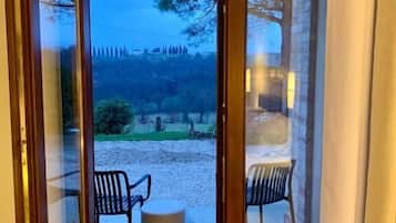 Doppia Deluxe, 1 letto king, vista montagna | Terrazza/patio