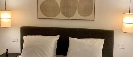 Deluxe Double Room, 1 King Bed, Mountain View