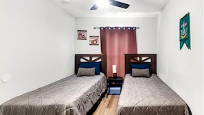 Ferienhaus, Mehrere Betten, Poolblick (Whispering Waters Villa) | 4 Schlafzimmer, individuell dekoriert, individuell eingerichtet