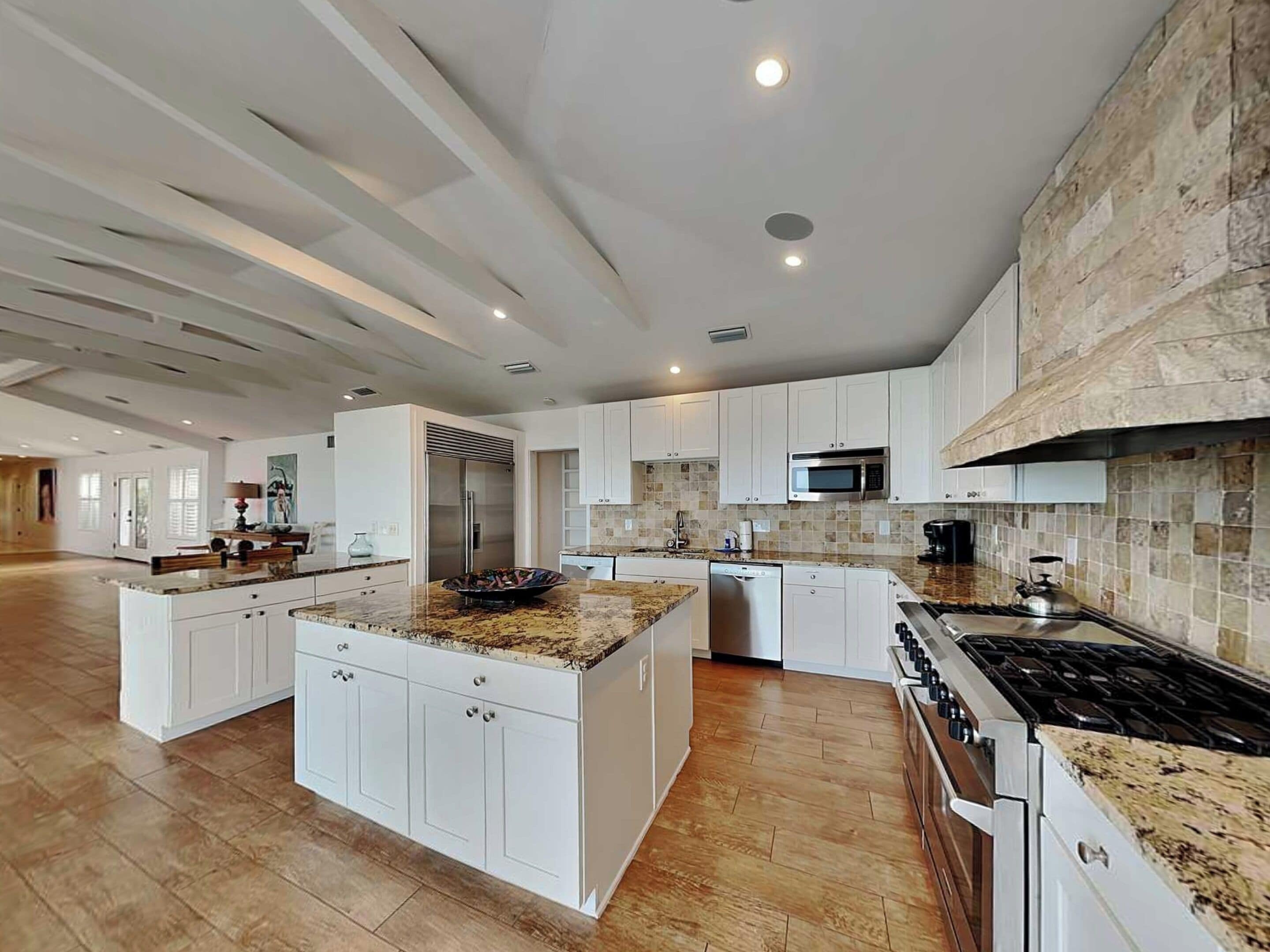 House (4 Bedrooms) | Property amenity