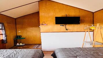 Family Cabin, 2 Bedrooms | Free wired internet