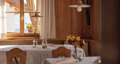 byHaller Suites & AO Restaurant