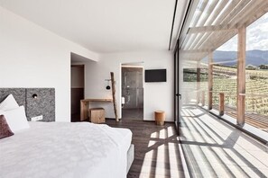 In-room safe, blackout drapes, free WiFi, wheelchair access - byHaller Suites & AO Restaurant (Bressanone)