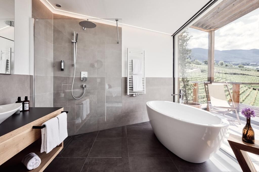 Salle de bain | Sèche-cheveux, serviettes fournies, savon, shampoing