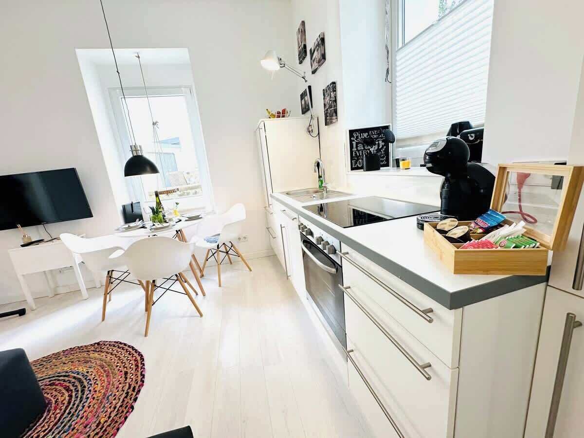 Kühlschrank, Ofen, Herdplatte, Geschirrspüler