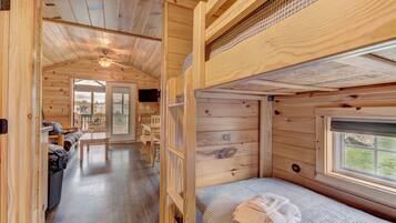 Hillside Premium Loft Cabin | Arbejdsområde til bærbare computere, gratis Wi-Fi