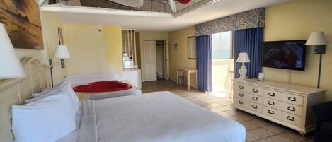 Iron/ironing board, WiFi, bed sheets