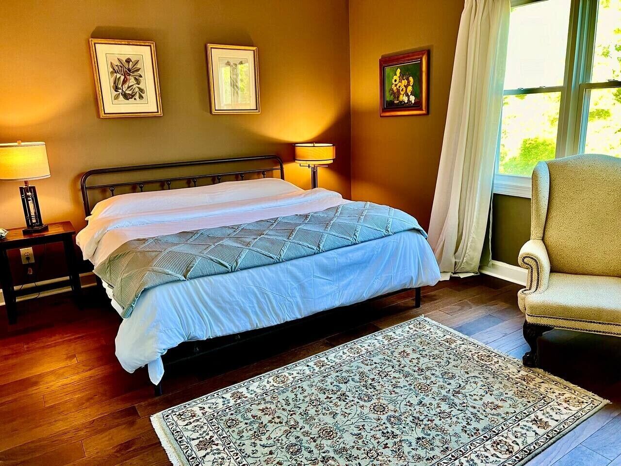 3 Schlafzimmer, Schreibtisch, Bügeleisen/Bügelbrett, WLAN