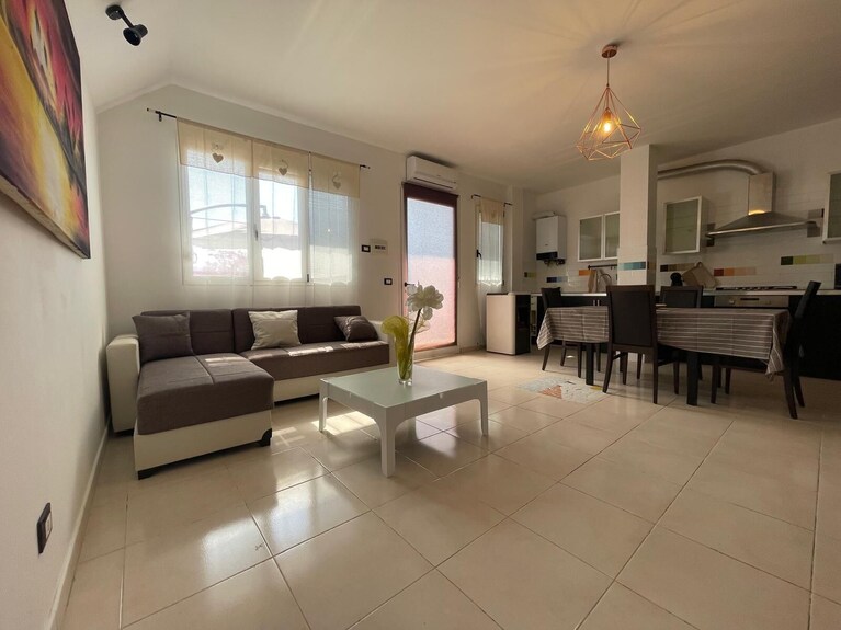 Casa Lily Is A Cozy House In The Hills With A View Of The Sea. - San Bartolomeo al Mare