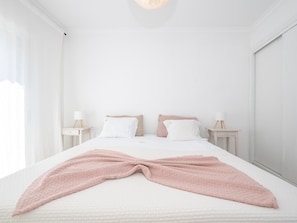 3 Schlafzimmer, Bügeleisen/Bügelbrett, Internetzugang, Bettwäsche