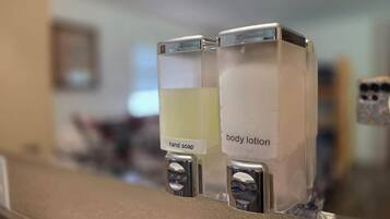 Équipements de salle de bain