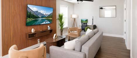 TV, studio