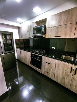 Private kitchen - Beautiful and Spacious Apartment in Chapinero Bogota DC (Bogotá, D.C.)