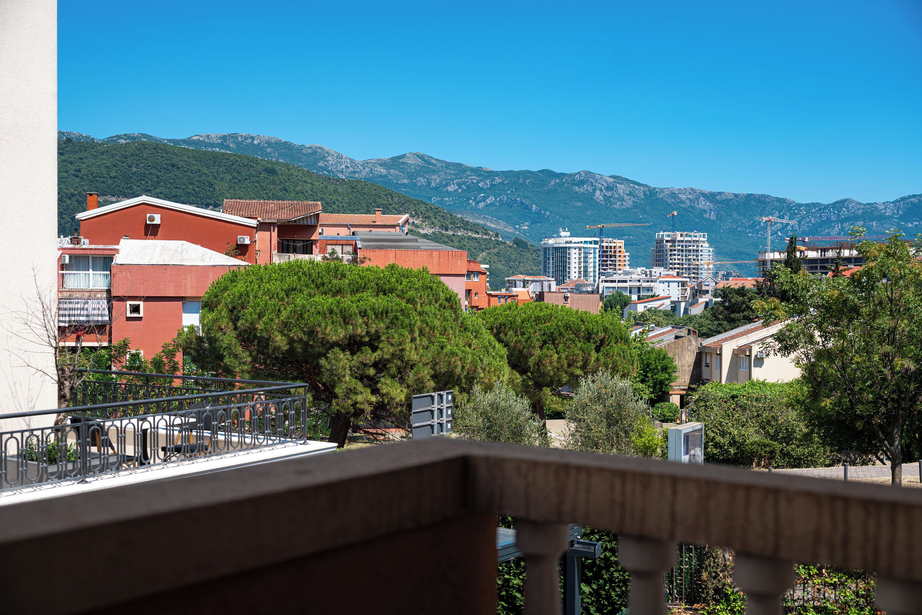 Appartement, non-fumeur, vue ville | Enceinte de l’hébergement