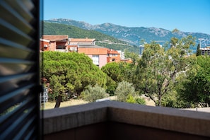 Superior Two Bedroom Apartment | Interior - Eden Guest House (Budva)