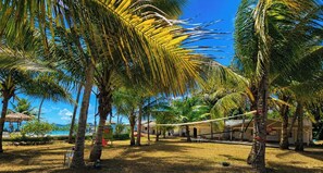 Property grounds - Tropical Chic Studio with Views of the Marina and Pool - Le Carayou Residence🌴 (Les Trois-Îlets)