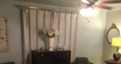 FULLY FURNISHED 4 bed 3 bath, bills paid, internet, washer/dryer, maid service