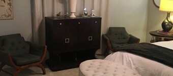 FULLY FURNISHED 4 bed 3 bath, bills paid, internet, washer/dryer, maid service