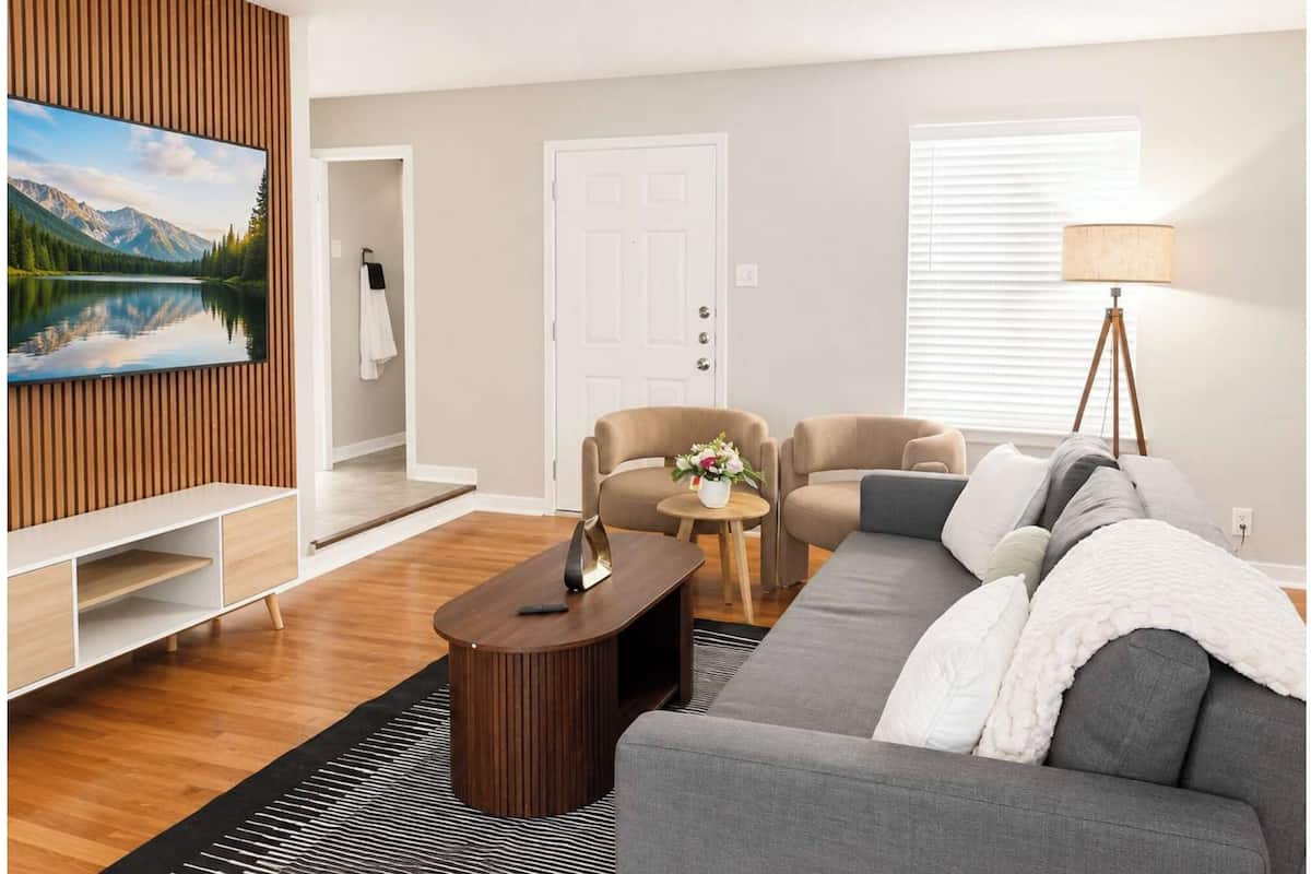 Apartment, 2 Bedrooms, Non Smoking, Kitchen | Living area