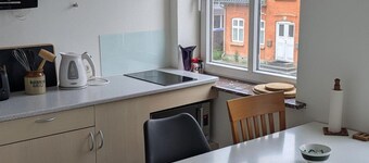 Spacious Midttown Apartment