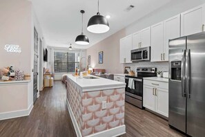 Private kitchen - 1BR w/ Balcony Steps to Broadway Nashville (Nashville)