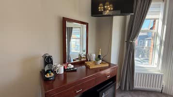 Deluxe Room, Bay View | Blackout curtains, iron/ironing board, travel cot, free WiFi