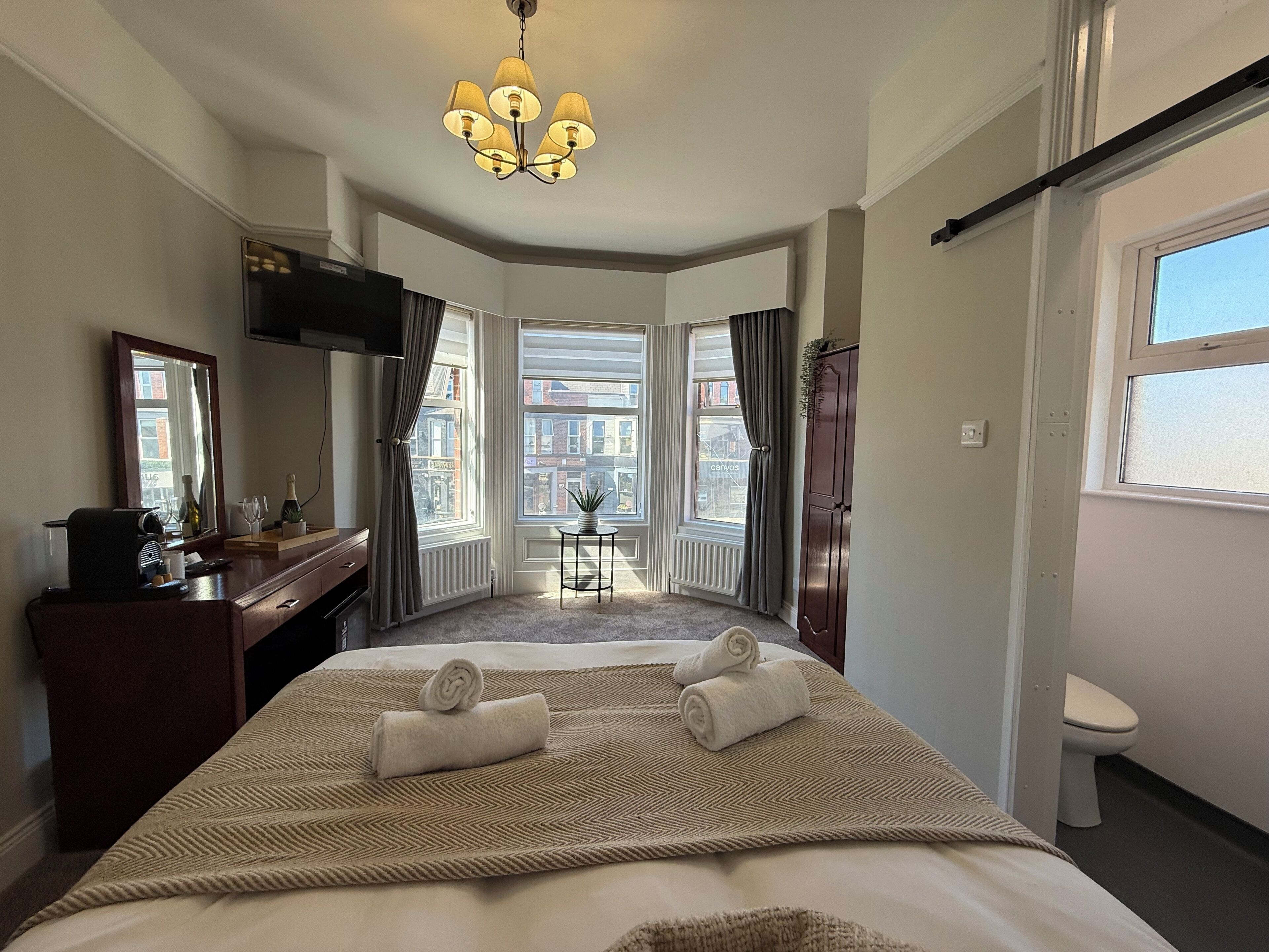 Deluxe Room, Bay View | Blackout curtains, iron/ironing board, free WiFi, bed sheets