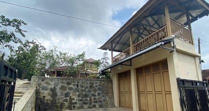 Cozzy Villa Family Pak Ed Pangalengan