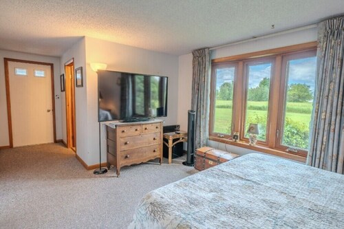 Cozy Hughesville Retreat - Near Parks & Fairground