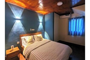 Room - Furnished Studio in Yaoundé (Yaoundé)