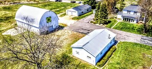 Exterior - A beautiful 1908 4-bedroom farmhouse with AC in charming Baraboo (Baraboo)