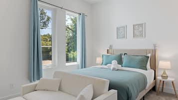4 bedrooms, iron/ironing board, free WiFi, bed sheets