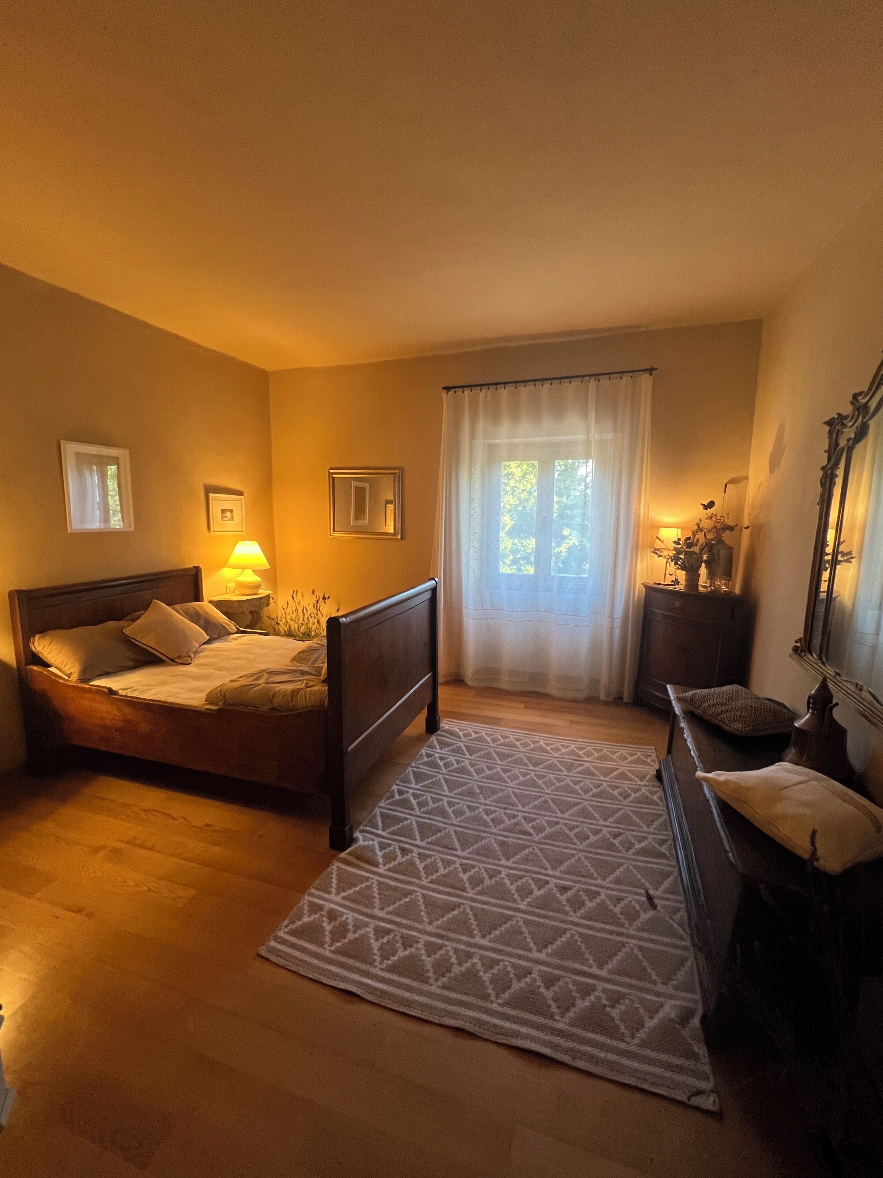 3 Schlafzimmer, Schreibtisch, Bügeleisen/Bügelbrett, kostenloses WLAN