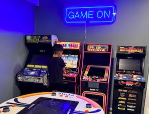 Spielezimmer
